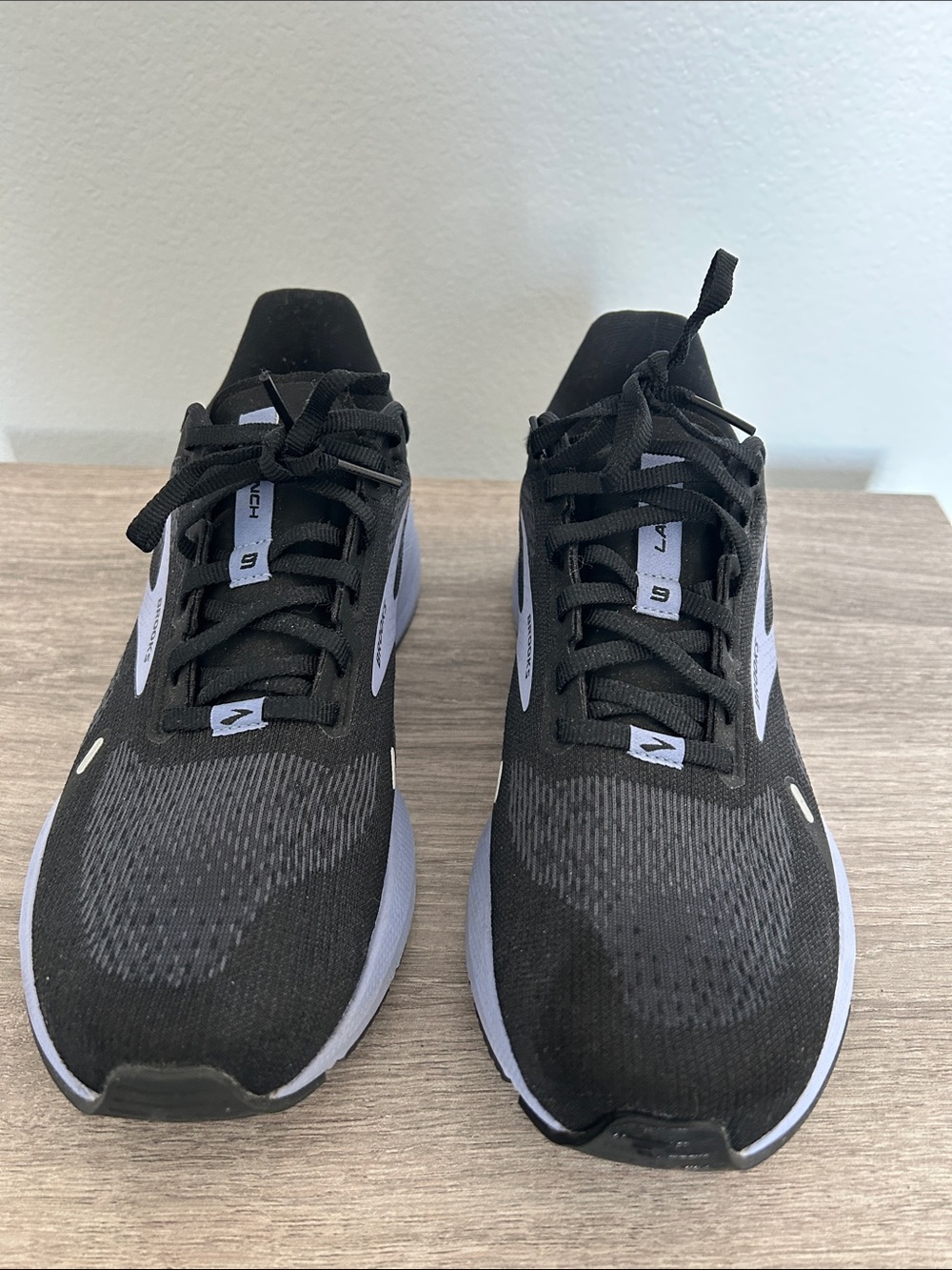 Brooks Women's Black and Purple Athletic Running Shoes